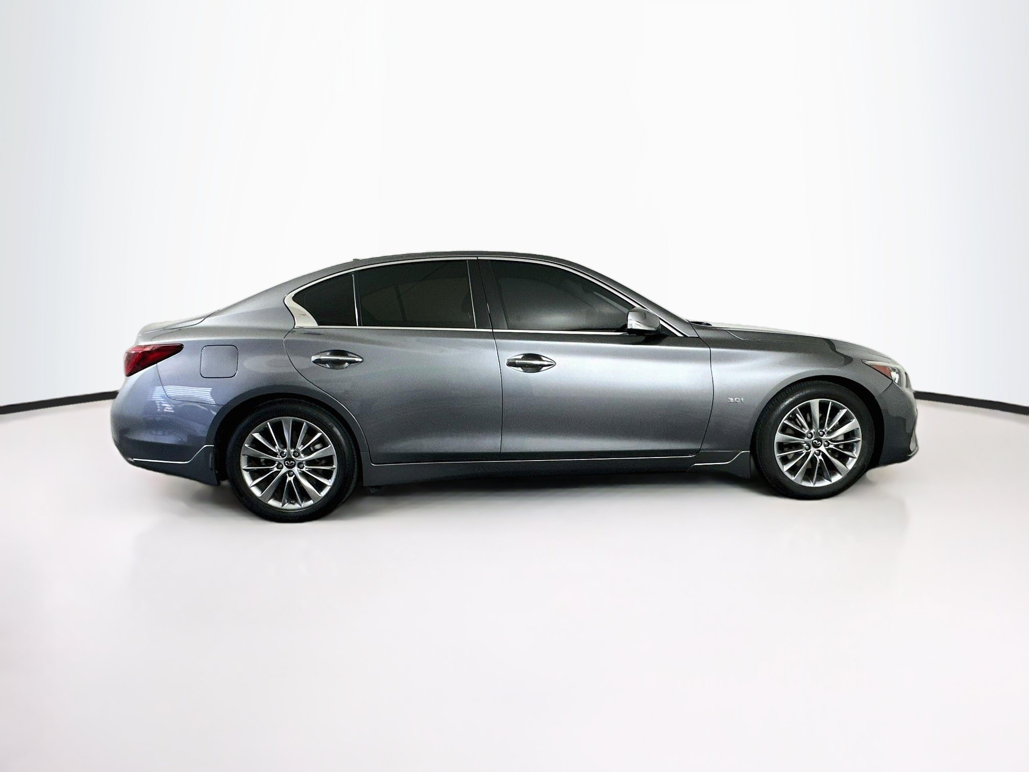 Used 2018 INFINITI Q50 Luxe w/ Essential Package (3.0T Luxe) RWD image 10