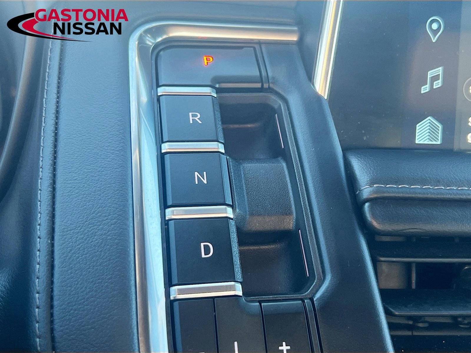 Used 2024 Chevrolet Suburban LT image 22