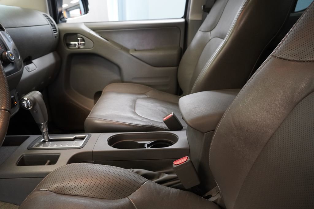 Used 2016 Nissan Frontier SL image 7