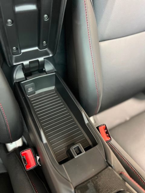 Used 2024 Porsche 718 Cayman GTS image 32