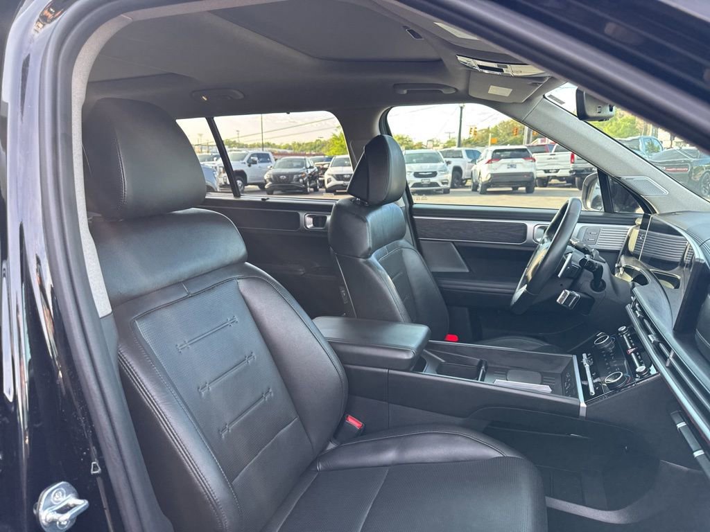 Used 2024 Hyundai Santa Fe Limited image 18