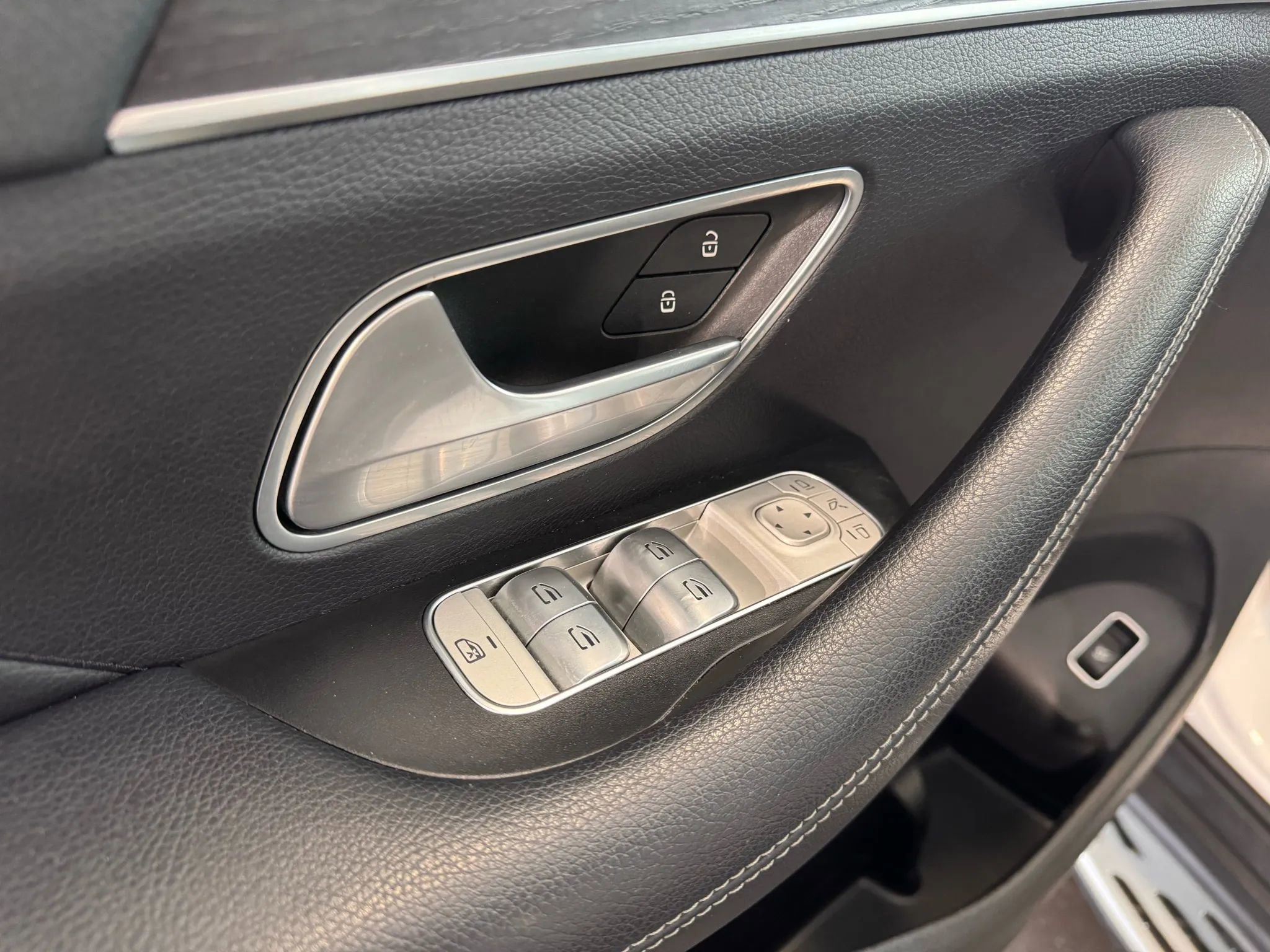 Used 2021 Mercedes-Benz GLE 450 4MATIC image 22