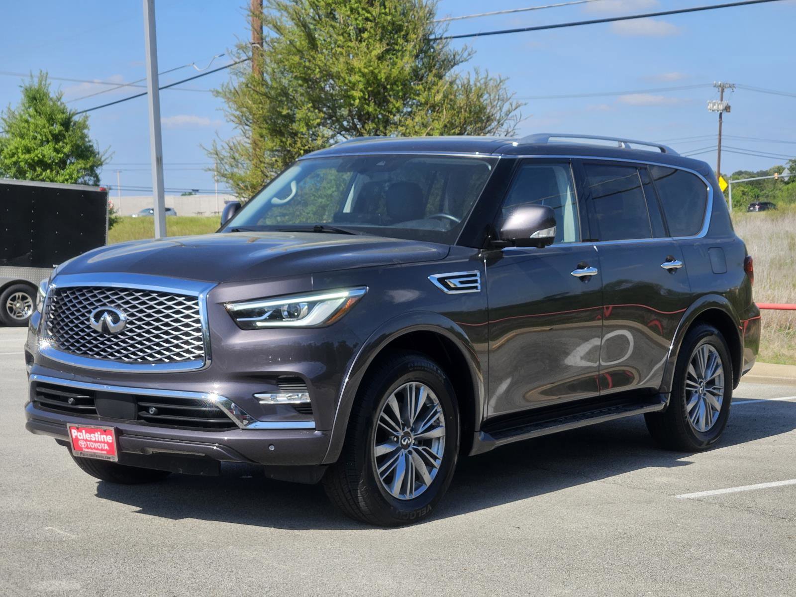 Used 2024 INFINITI QX80 Luxe image 3