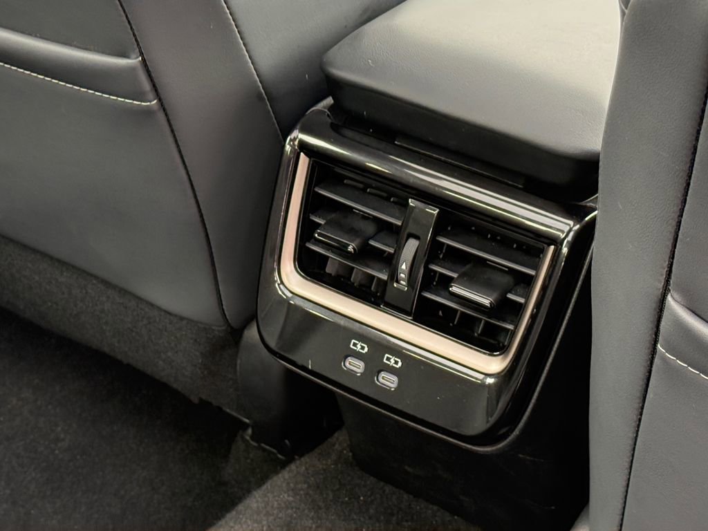 Certified 2024 Toyota Crown Limited image 21