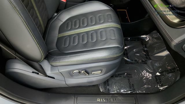 Used 2022 Rivian R1T Adventure AWD/4WD image 38