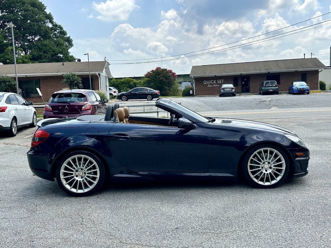 Used 2011 Mercedes-Benz SLK 350 w/ Multimedia Pkg image 8