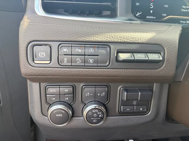 Used 2024 GMC Yukon XL Denali w/ Max Trailering Package AWD/4WD image 5