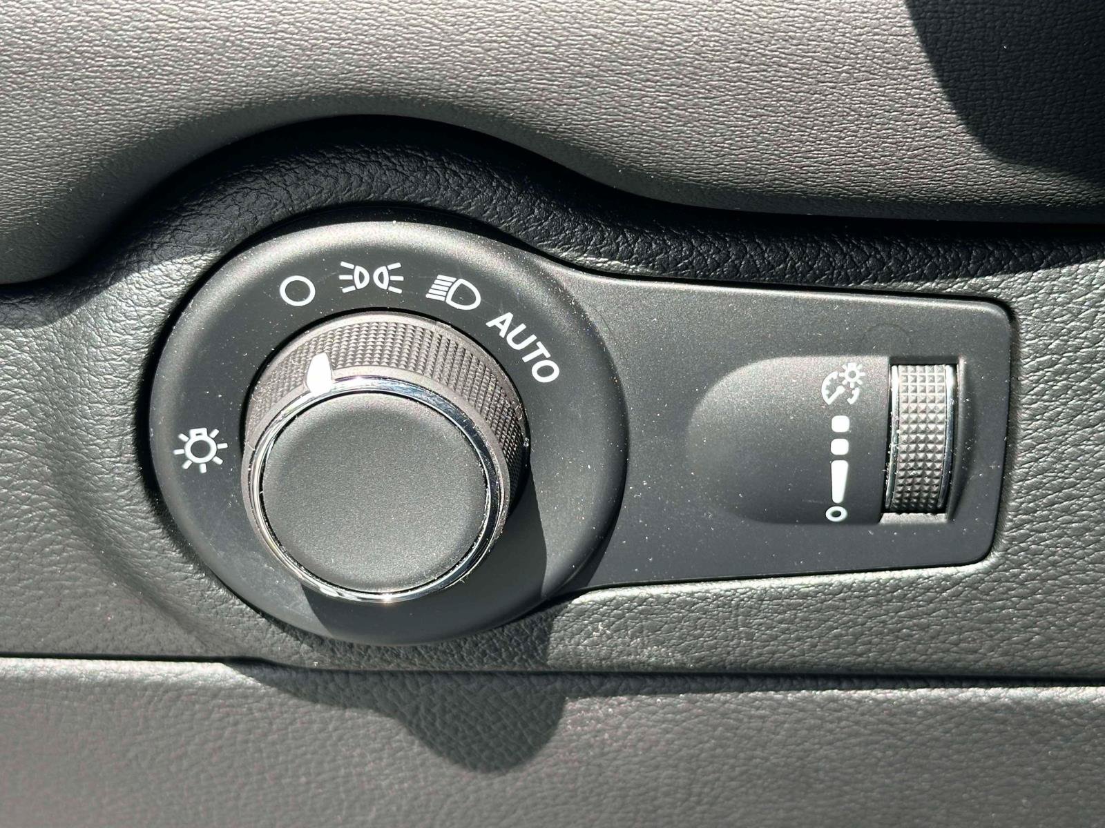 Used 2025 Dodge Durango R/T AWD/4WD image 19