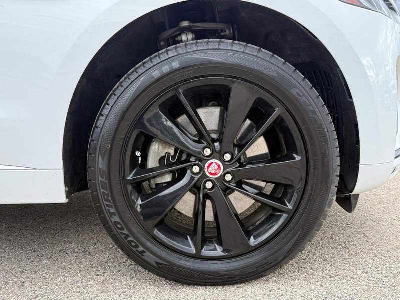 Used 2023 Jaguar F-PACE R-Dynamic S AWD/4WD image 12