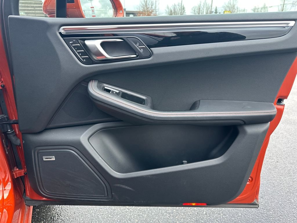 Used 2022 Porsche Macan S image 16