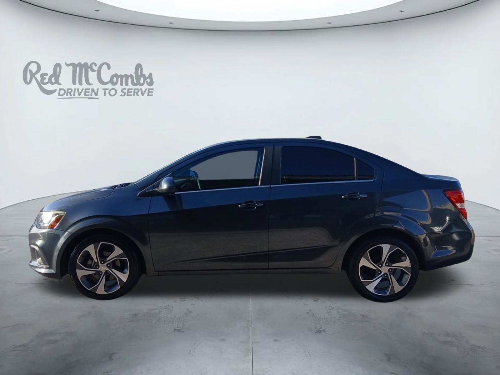 Used 2017 Chevrolet Sonic Premier image 2