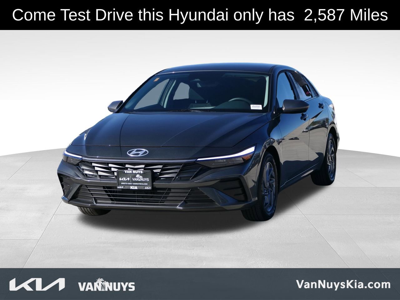 Used 2025 Hyundai Elantra Blue image 7