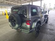 Used 2025 Jeep Wrangler Unlimited Sahara AWD/4WD image 4
