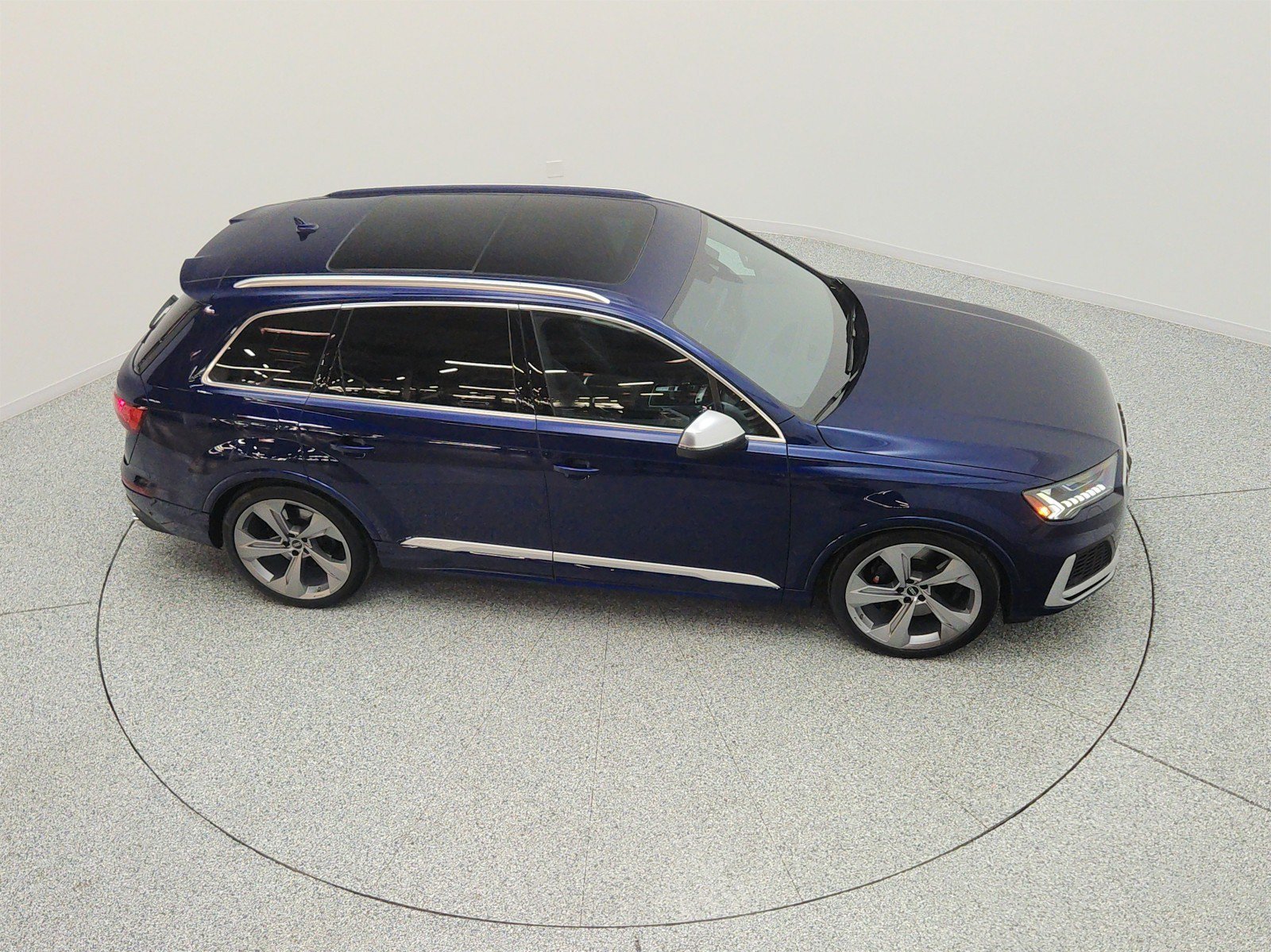 Used 2023 Audi SQ7 Premium Plus AWD/4WD image 25