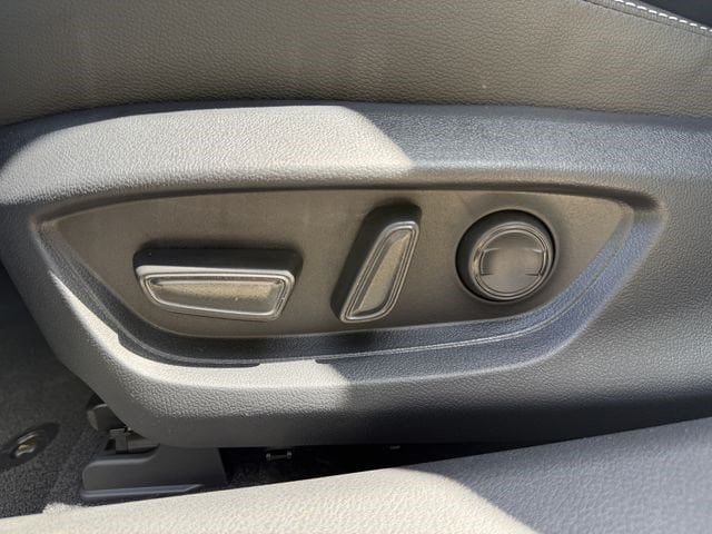 New 2026 Toyota Camry SE w/ Convenience Package FWD image 22