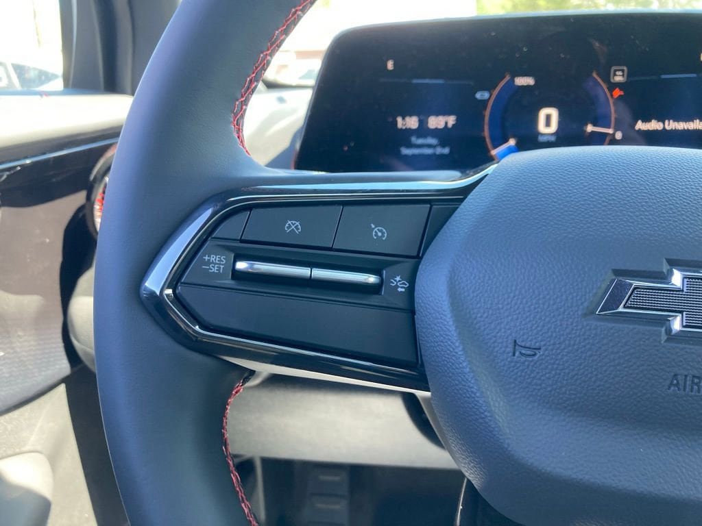 New 2025 Chevrolet Blazer EV RS AWD/4WD image 9