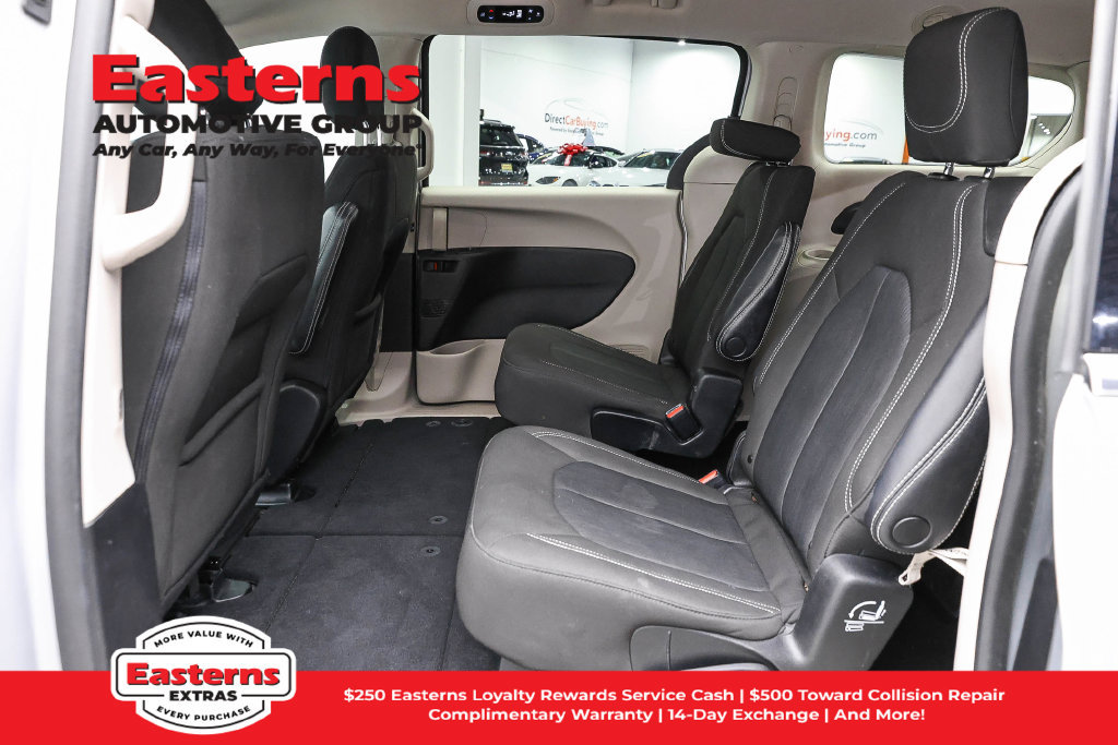 Used 2023 Chrysler Voyager LX FWD image 23