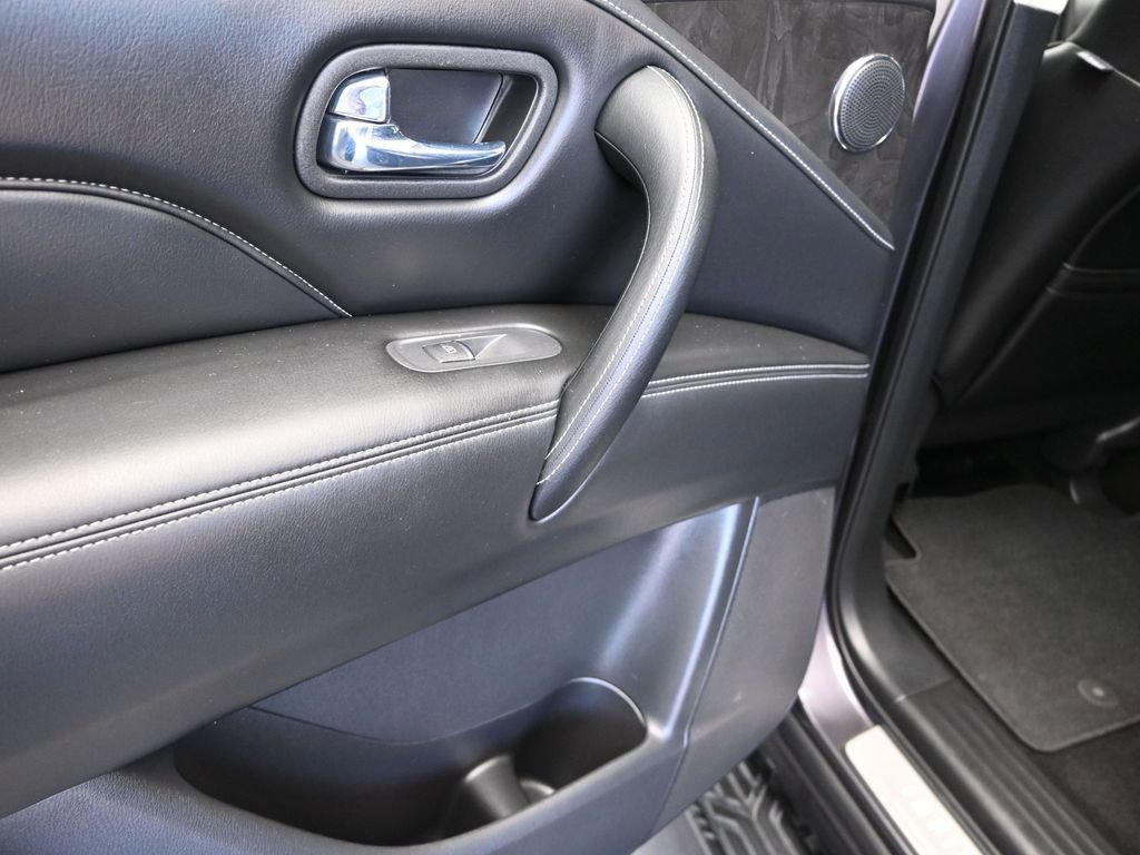 Used 2022 INFINITI QX80 Luxe w/ Cargo Package image 15