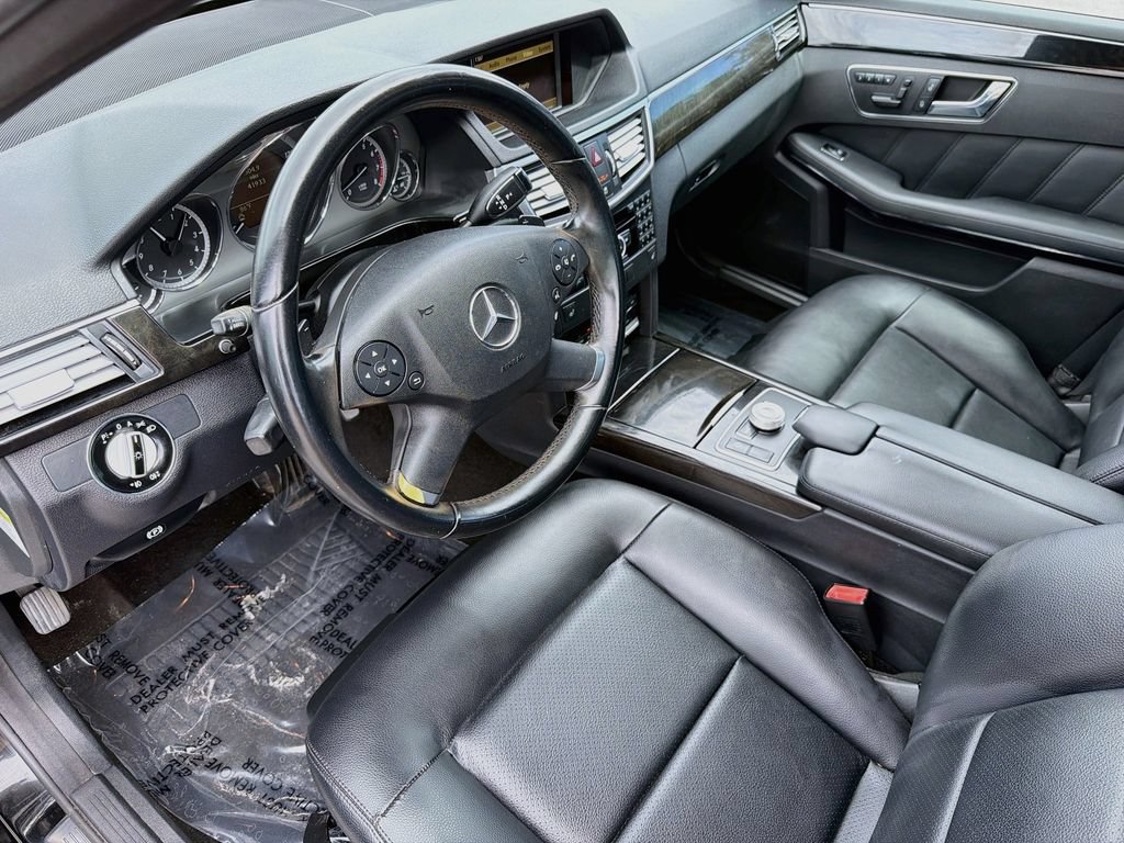 Used 2010 Mercedes-Benz E 350 Sedan image 24