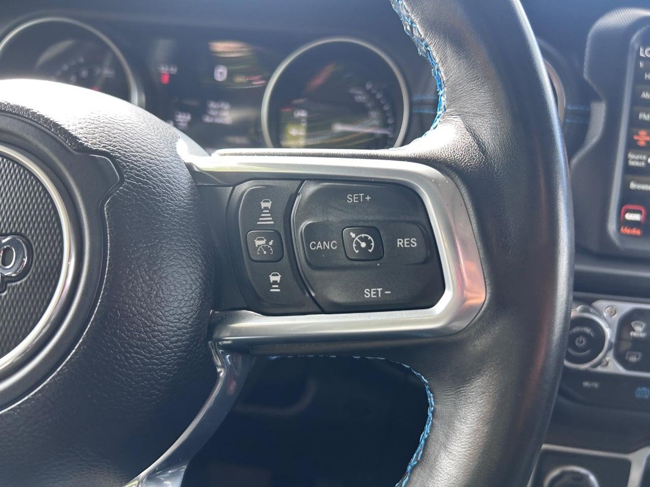 Used 2022 Jeep Wrangler Unlimited Rubicon 4xe w/ Cold Weather Group image 13