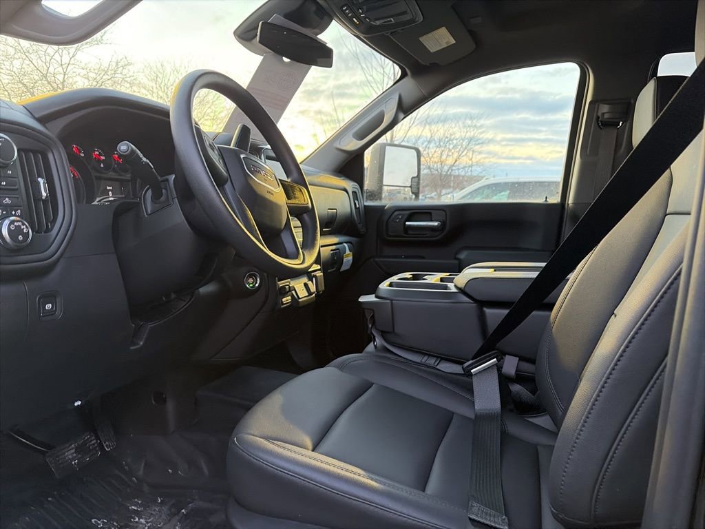 New 2025 GMC Sierra 2500 Pro w/ Convenience Package AWD/4WD image 13