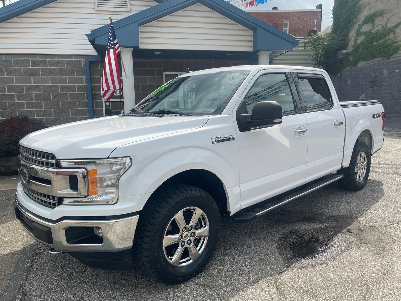 Used 2019 Ford F150 XLT w/ Equipment Group 302A Luxury AWD/4WD image 1