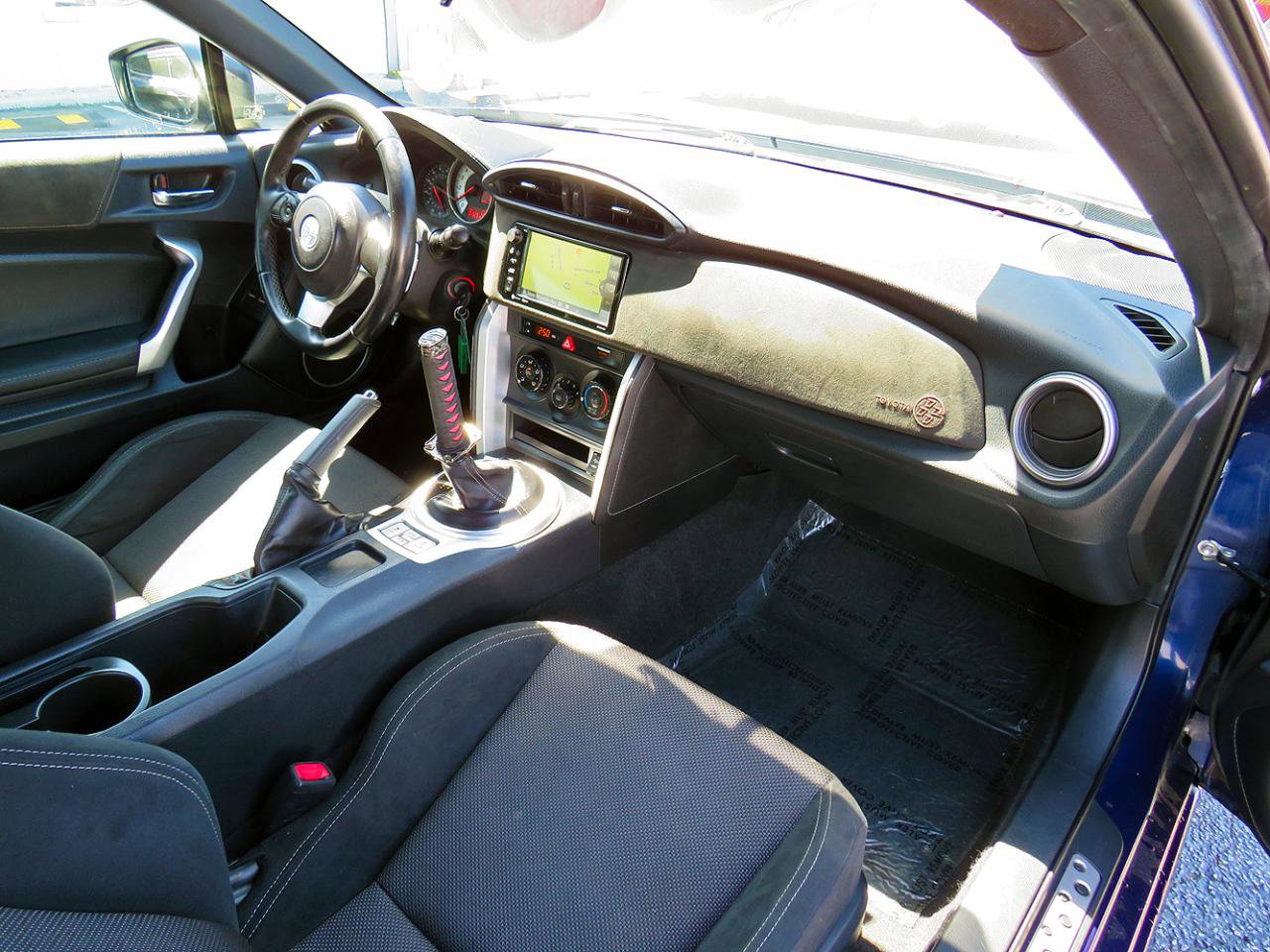 Used 2017 Toyota 86 image 17
