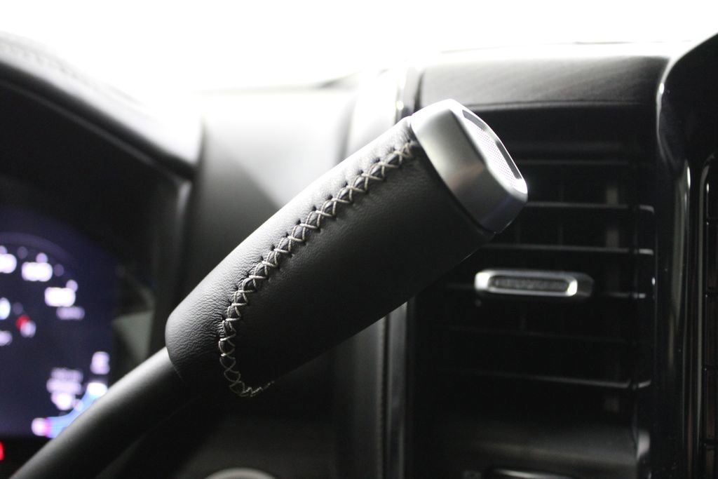 Used 2024 RAM 2500 Limited image 40