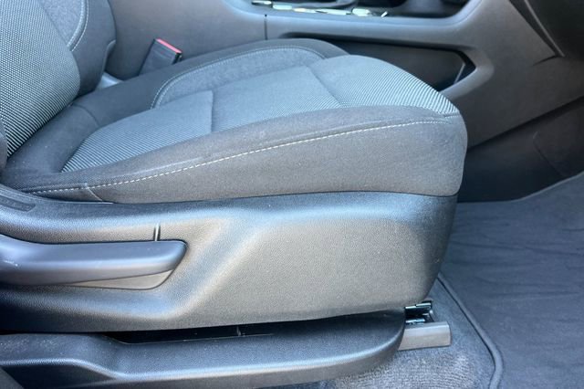 Used 2023 Chevrolet Traverse LT image 23