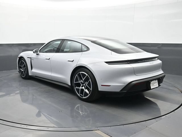 Used 2025 Porsche Taycan RWD image 3