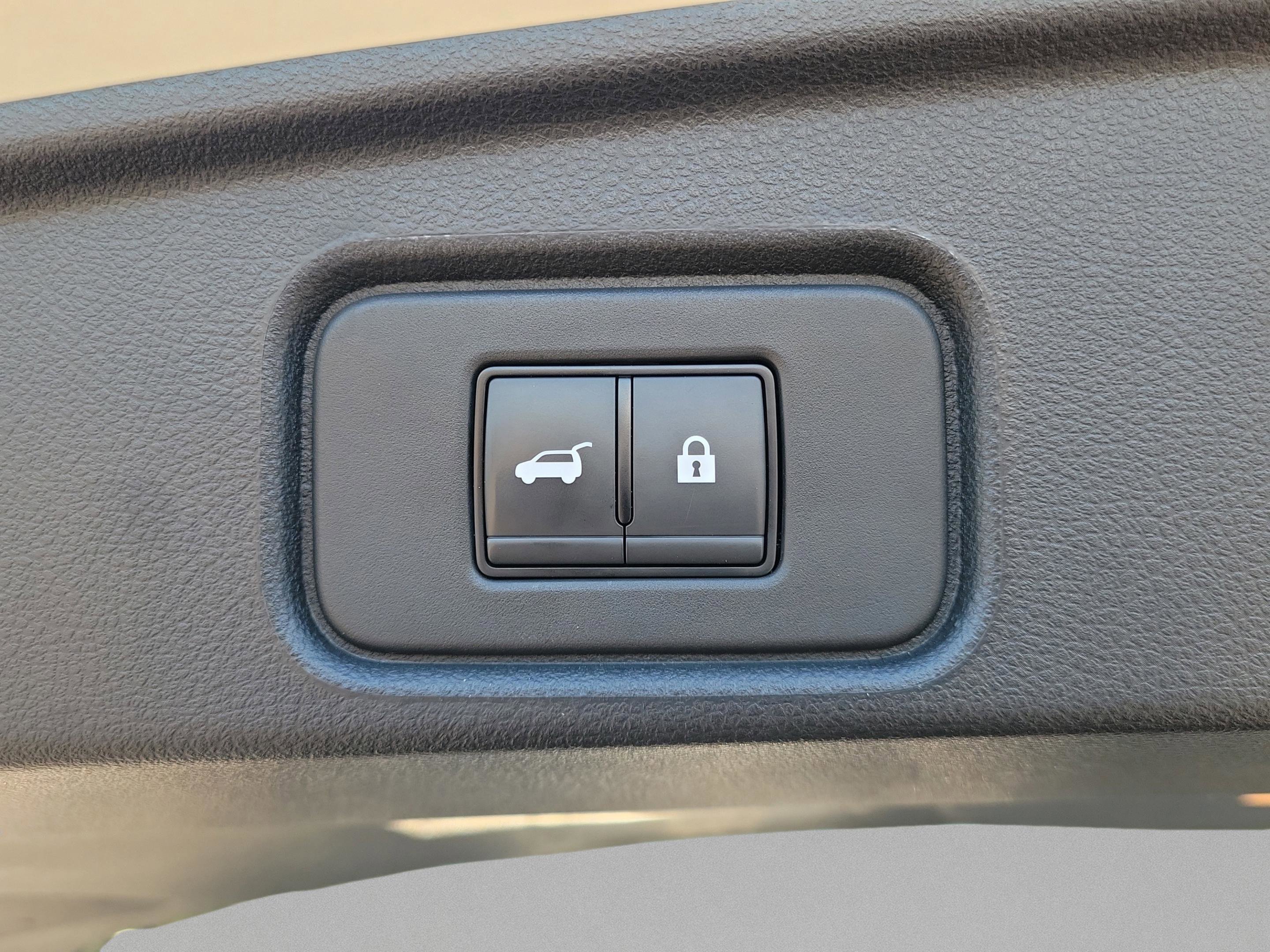 Certified 2024 Nissan Pathfinder SL image 12