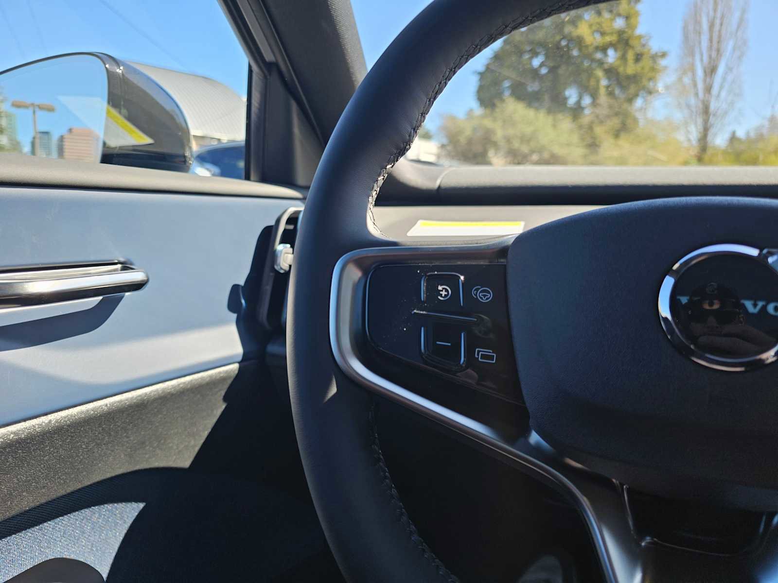 New 2026 Volvo EX30 Plus w/ Climate Package image 28