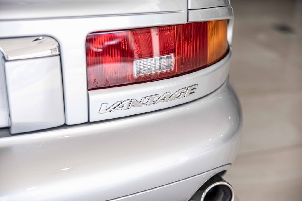 Used 2002 Aston Martin DB7 Vantage image 16