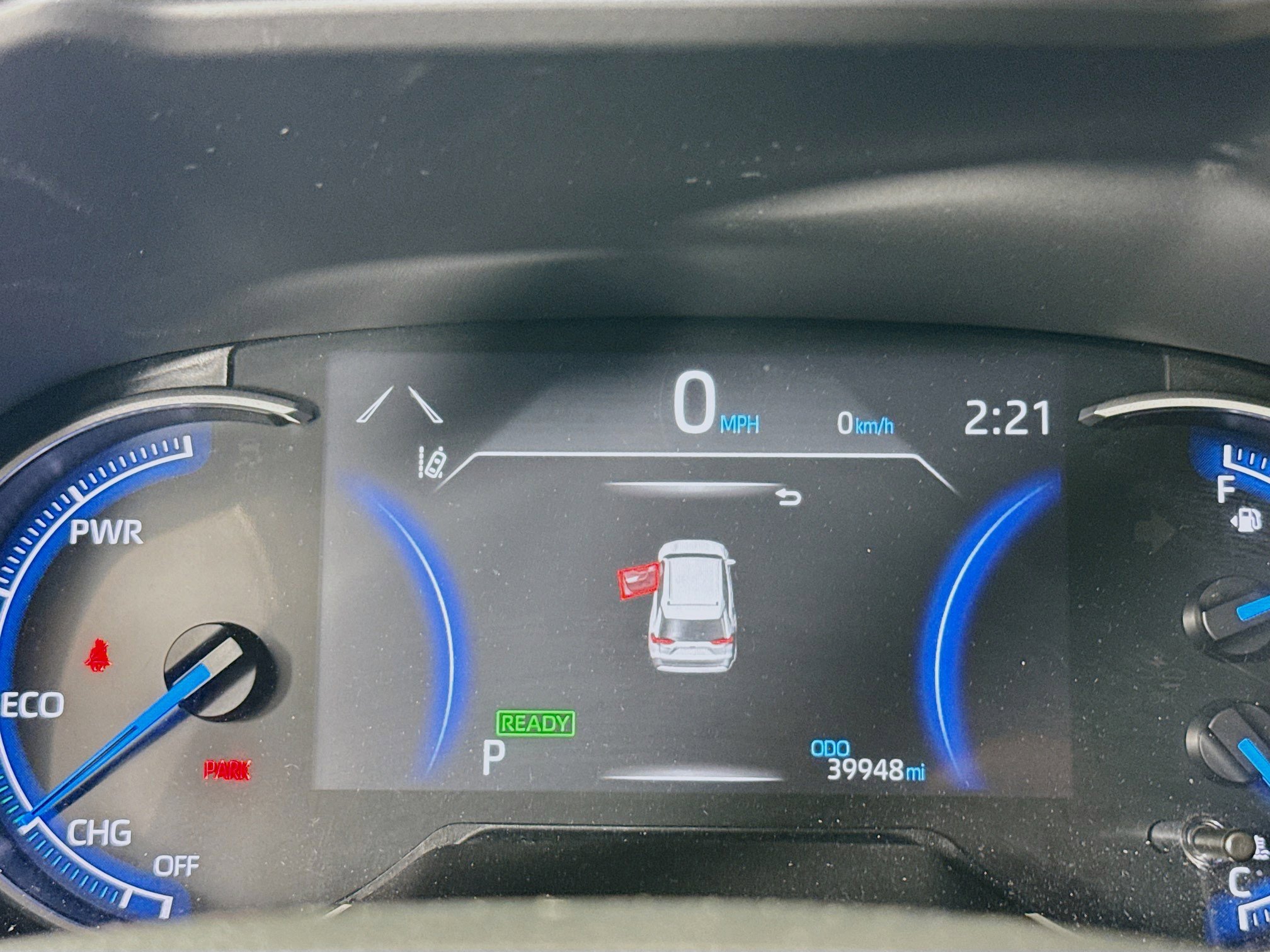 Used 2025 Toyota RAV4 LE image 13