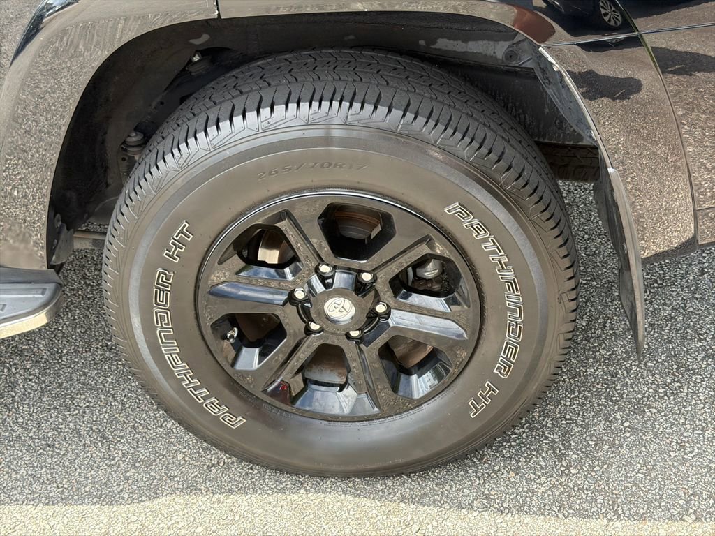 Used 2016 Toyota 4Runner SR5 Premium RWD image 19