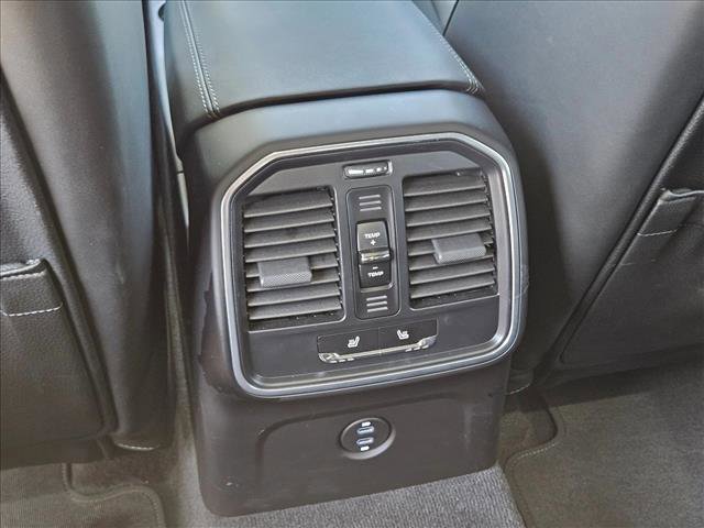 Used 2021 Porsche Macan Turbo image 19
