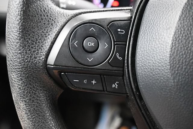 Used 2025 Toyota RAV4 XLE AWD/4WD image 10