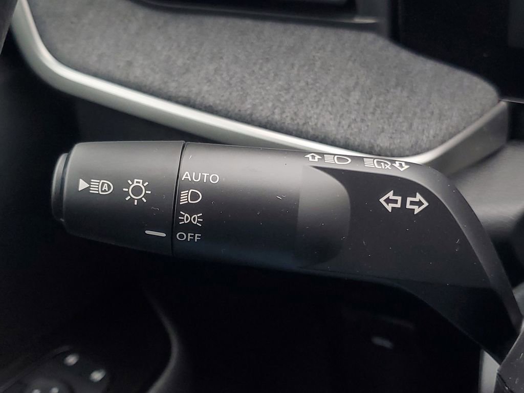 New 2026 Nissan Kicks SV AWD/4WD image 15