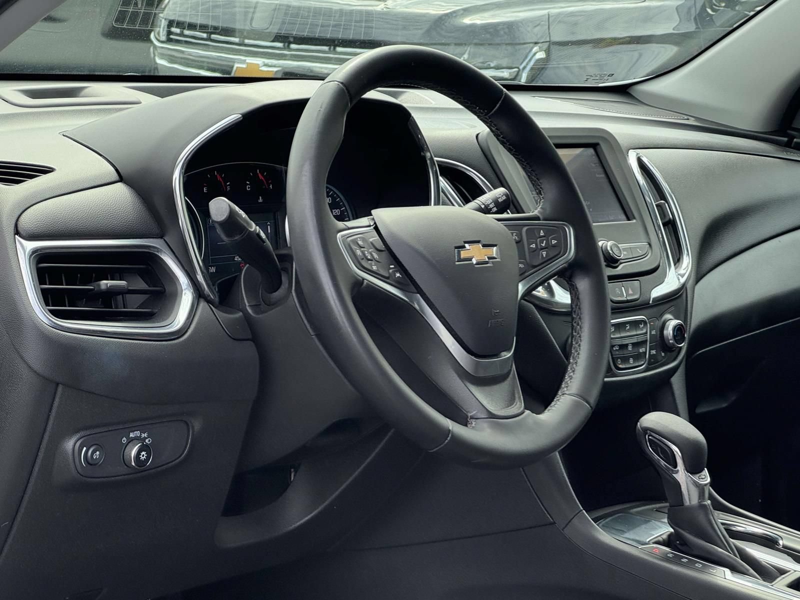 Used 2023 Chevrolet Equinox LT FWD image 12