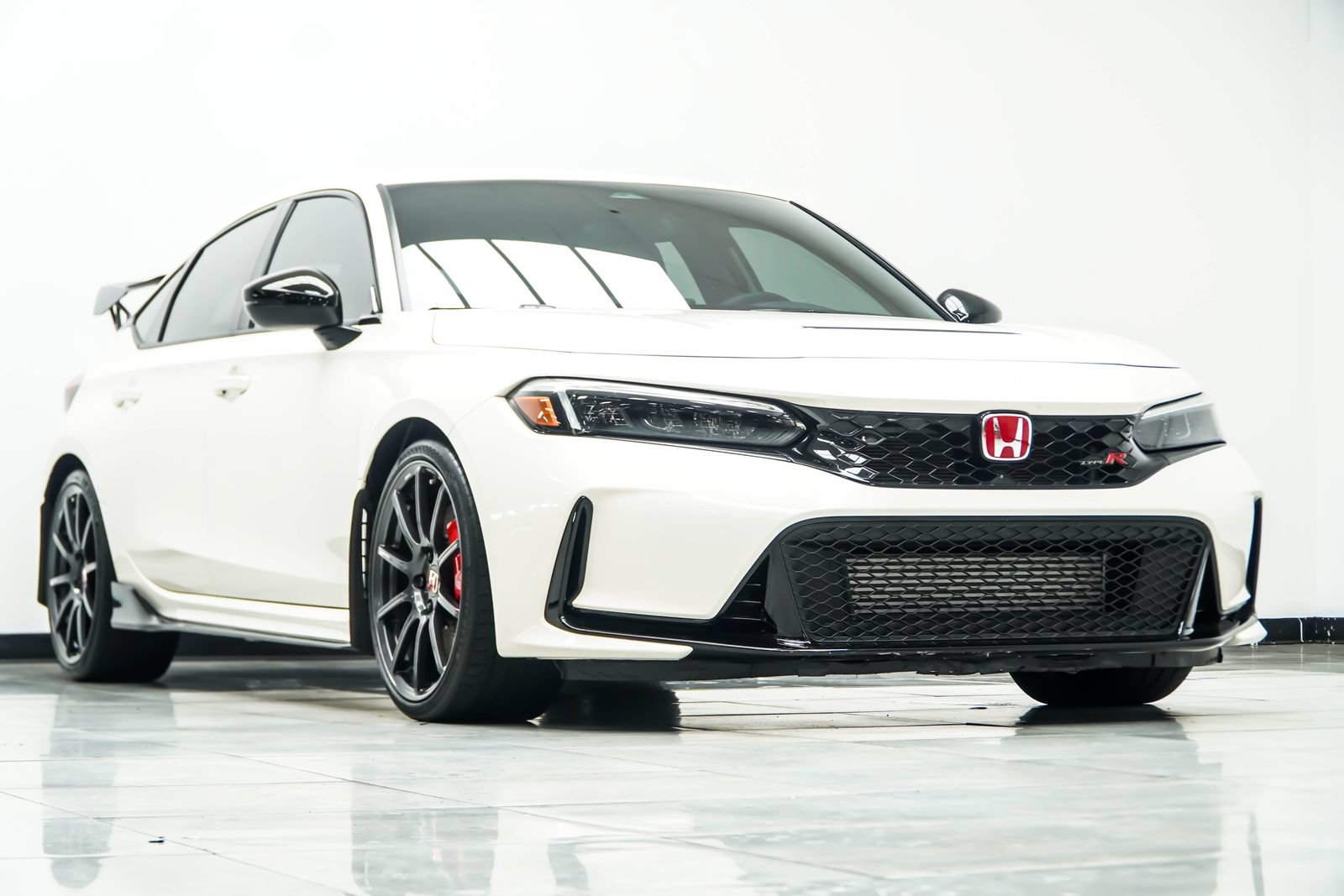 Used 2025 Honda Civic Type R image 4