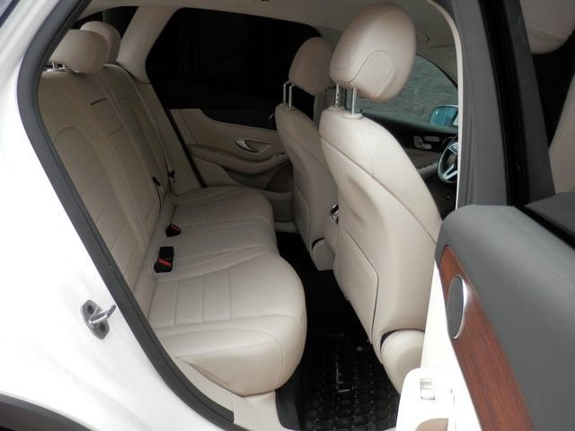 Used 2022 Mercedes-Benz GLC 300 4MATIC image 34
