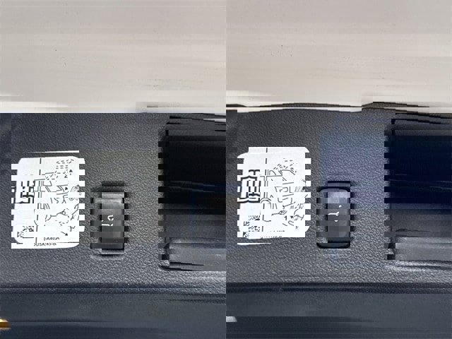 Used 2020 Ford Escape SEL image 13