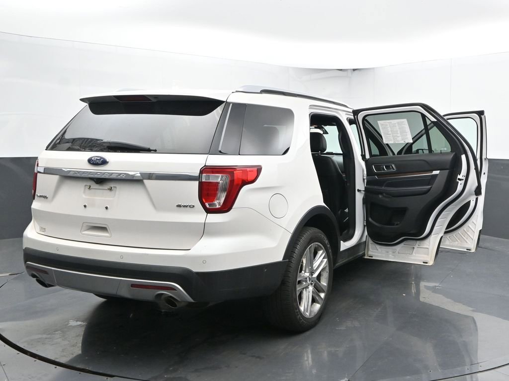 Used 2017 Ford Explorer Limited w/ Equipment Group 301A image 61