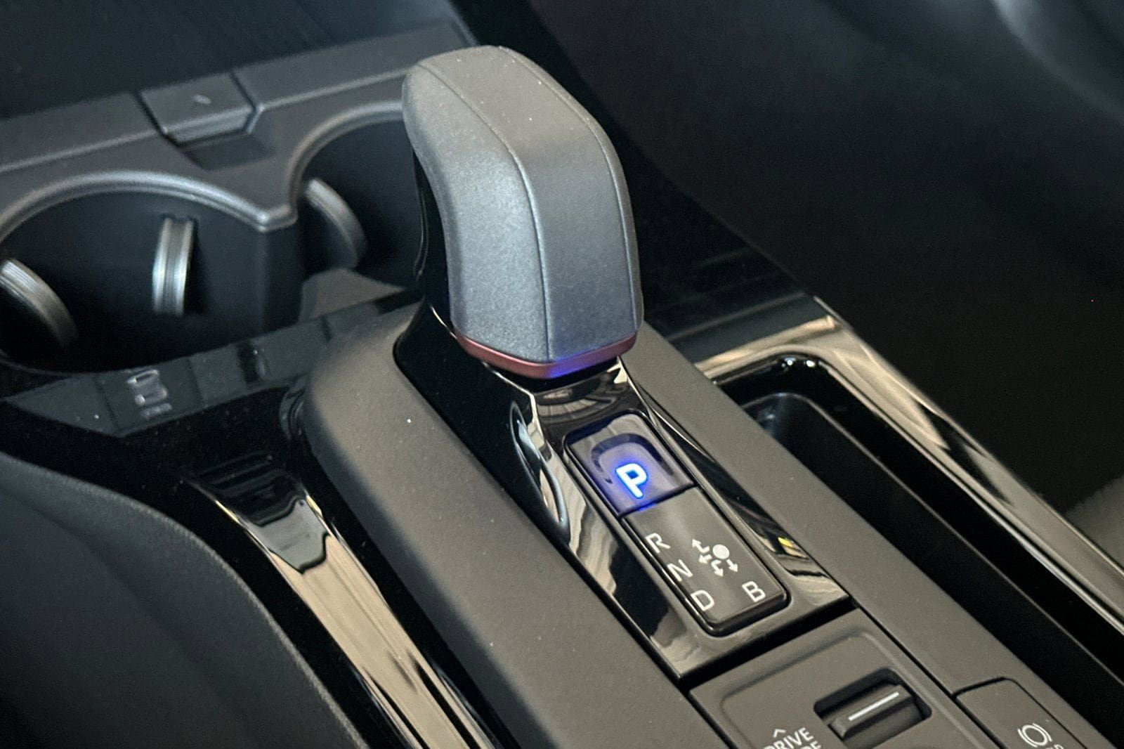 New 2026 Toyota Prius Plug-In Hybrid FWD image 24