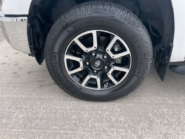 Used 2019 Toyota Tundra Limited AWD/4WD image 29