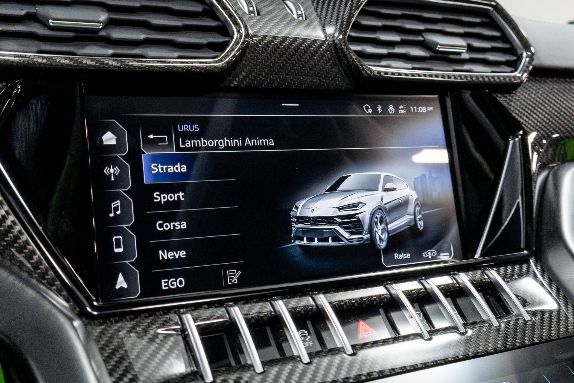 Used 2022 Lamborghini Urus image 79