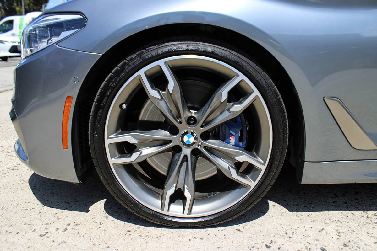 Used 2020 BMW M550i xDrive w/ Executive Package AWD/4WD image 7