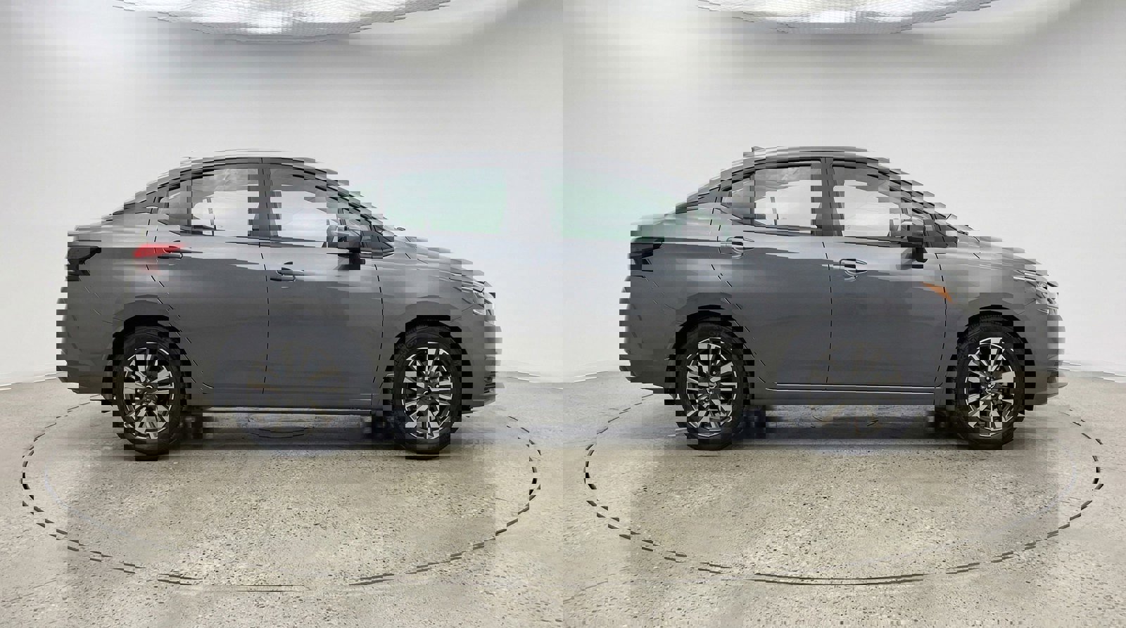 Used 2025 Nissan Versa SV image 8