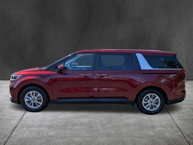 Used 2024 Kia Carnival LX FWD image 8