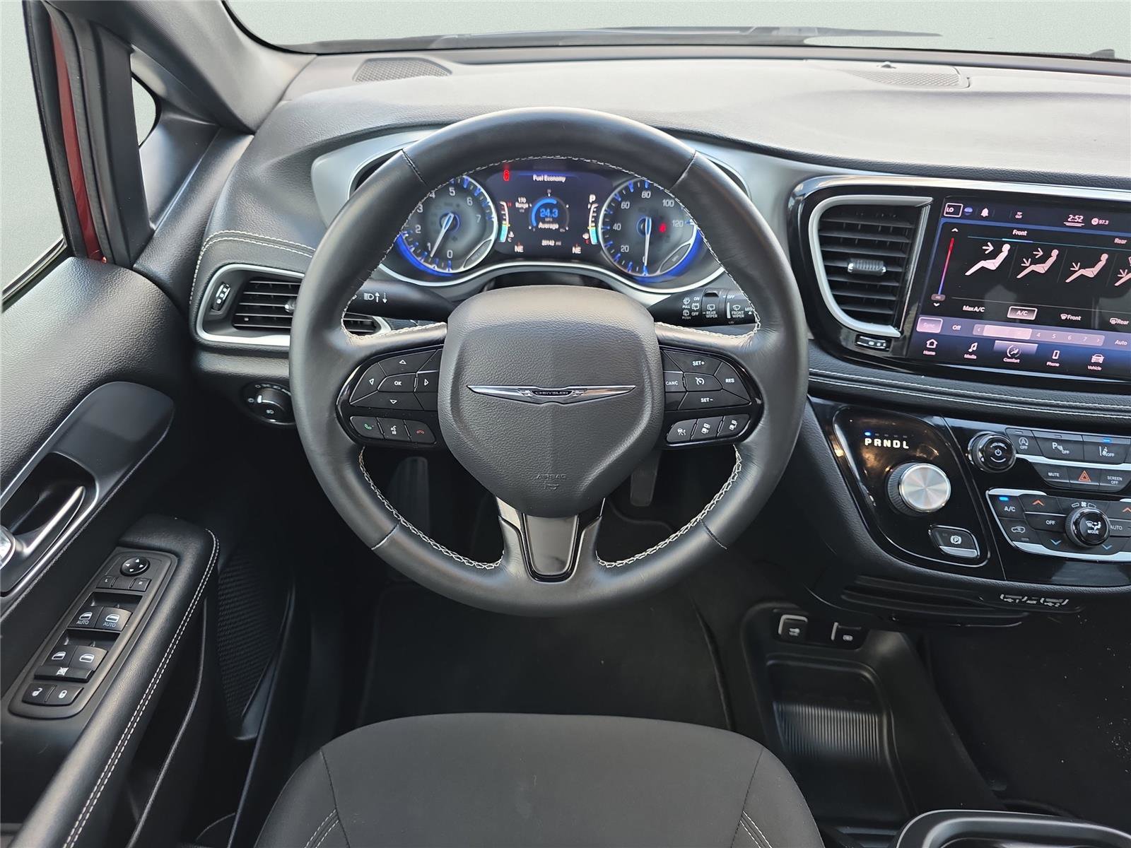 Used 2021 Chrysler Pacifica Touring w/ S Appearance Package image 14